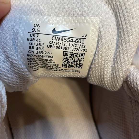 Nike Women's 9.5 sneakers air max pearl Pink white 2022 low top shoes athletic - Picture 6 of 8